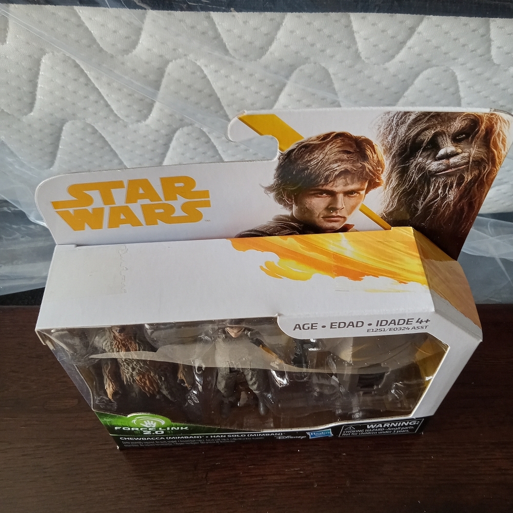 Star Wars Solo Force Link 2.0 Action Figure - Chewbacca & Han Solo (Mimban) 2017 - Picture 9 of 9